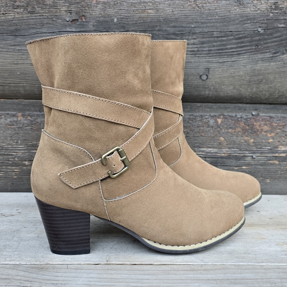 Muk Luks NEW!! Western Boho, Vegan Suede, Block Heel, Comfort Bootie 8M - Picture 2 of 16